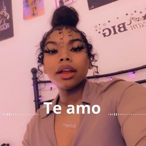 Meet your Posher, Leslie